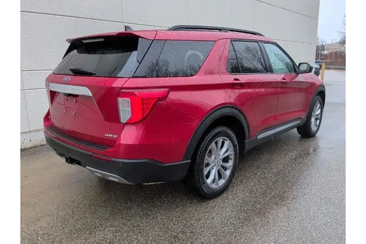 $38995 : Ford Explorer 2024 AWD XLT 4 image 7