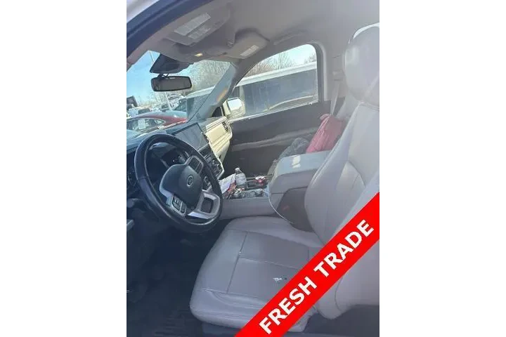$37467 : Ford Expedition 2022 4x4 XLT image 7