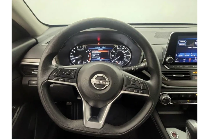 $19998 : Nissan Altima 2023 2.5 SV 4d image 9