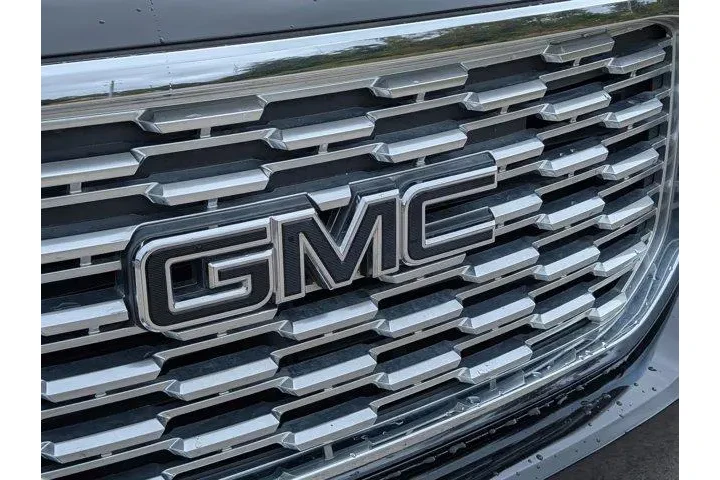 $39999 : GMC Yukon 2020 4x4 Denali 4d image 5