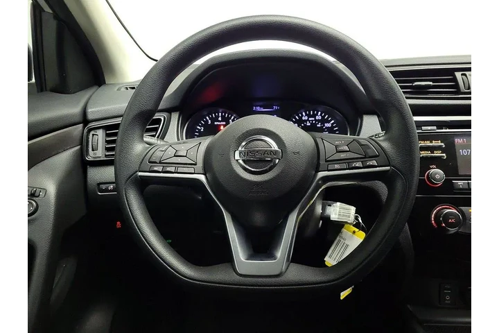 $14998 : Nissan Rogue Sport 2017 S 4d image 10