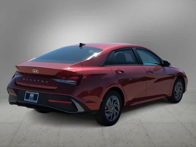 $25140 : New 2024 Hyundai ELANTRA SEL image 5