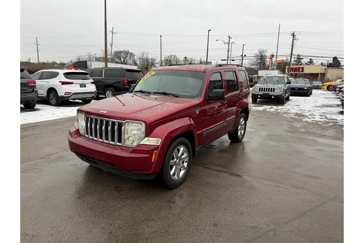 $5980 : 2012 Liberty 4WD 4dr Sport image 6