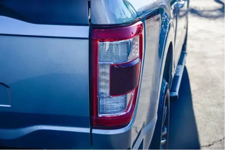 $37991 : Ford F-150 2021 4x4 Lariat 4 image 7