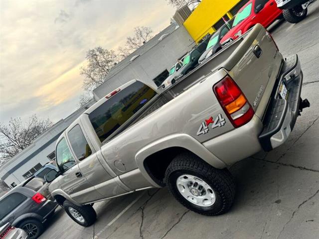 $18550 : 2002 Silverado 2500HD image 3