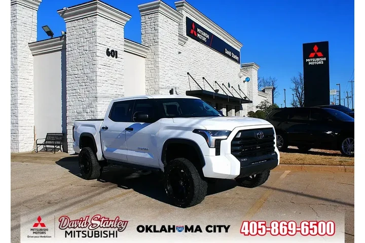 $39350 : Toyota Tundra 2022 4x4 SR5 4 image 1