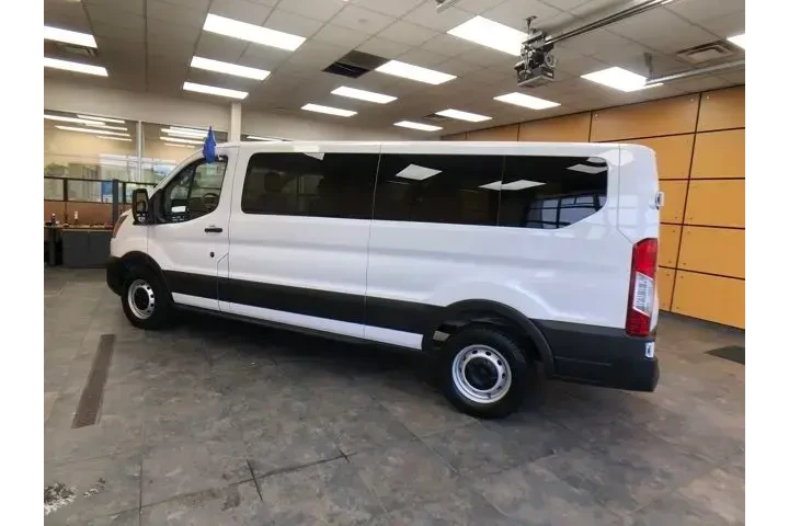 $39115 : Ford Transit 2023 350 XL 3dr image 5