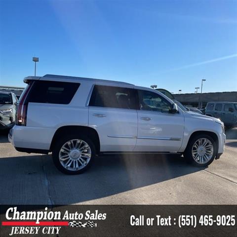 Used 2018 Escalade 4WD 4dr Pl image 8