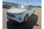 $31800 : Toyota Highlander 2023 L 4dr thumbnail
