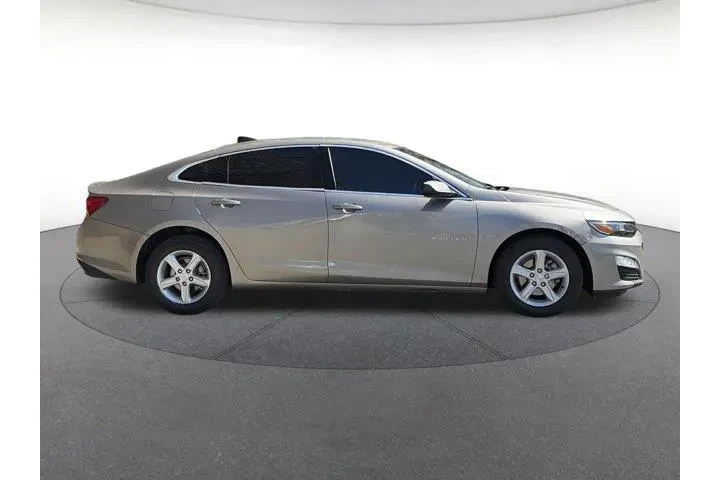 $19394 : Chevrolet Malibu 2025 LS 4dr image 5