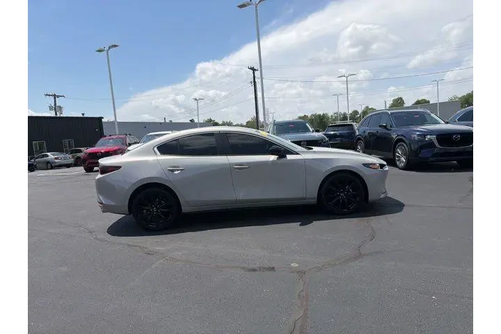 $24980 : Mazda Mazda3 Sedan 2025 2.5 image 6