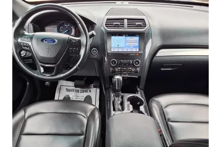$15696 : Ford Explorer 2019 AWD XLT 4 image 9