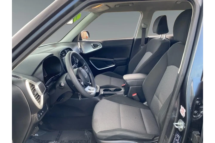 $21792 : Kia Soul 2023 image 9