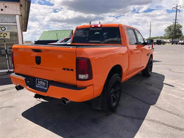 $25995 : 2017 RAM 1500 CREW CAB2017 RA image 3