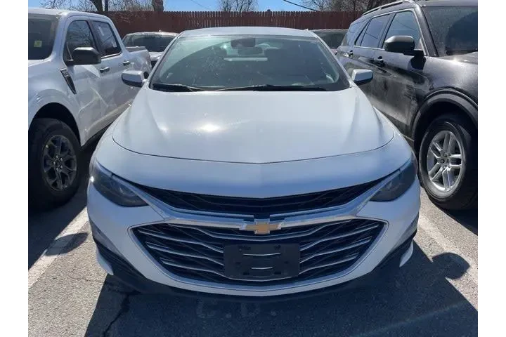 $20000 : Chevrolet Malibu 2025 LT 4dr image 3