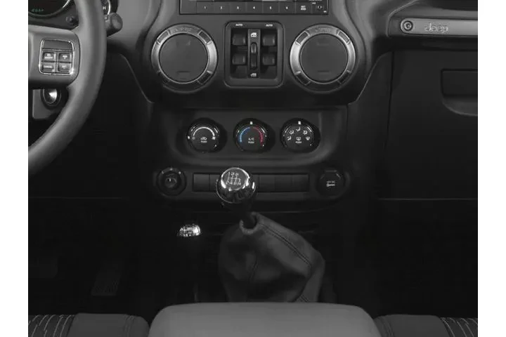 $16499 : Jeep Wrangler Unlimited 2016 image 10