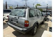 $3995 : 1998 Pathfinder XE 4WD thumbnail