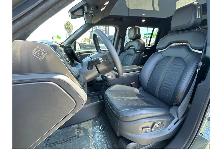 $63997 : 2022 R1S Launch Edition image 9