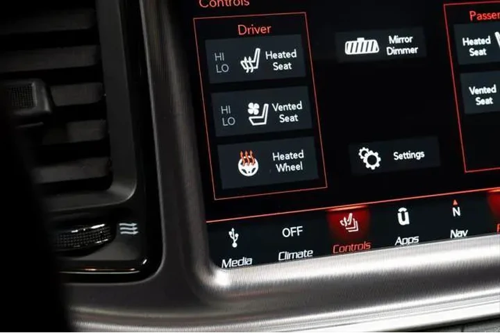 $38999 : Dodge Challenger 2020 R/T Sc image 8