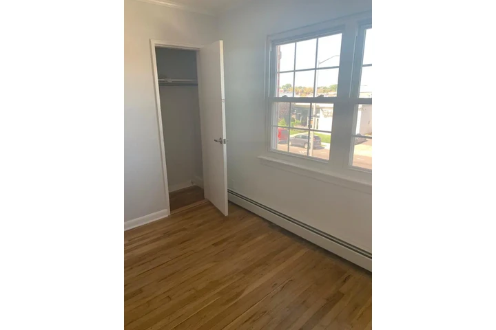 $3500 : Apt. 3 Dormitorios 1.5 Banos image 4