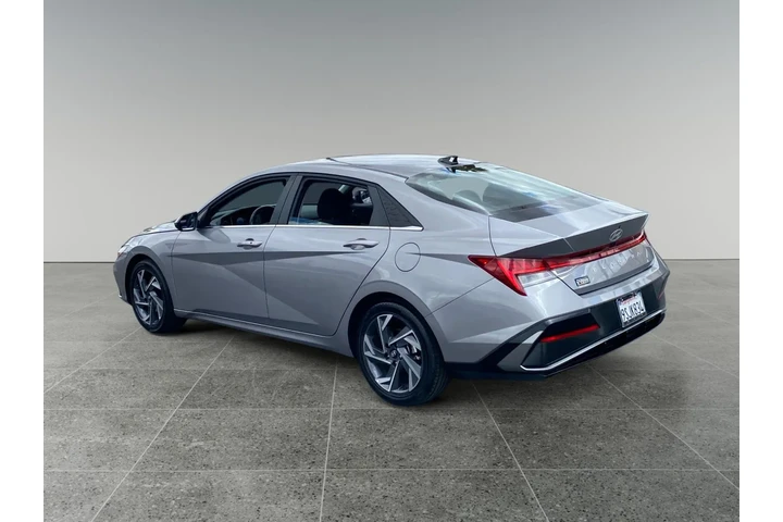 $28642 : Hyundai ELANTRA 2025 SEL Con image 3