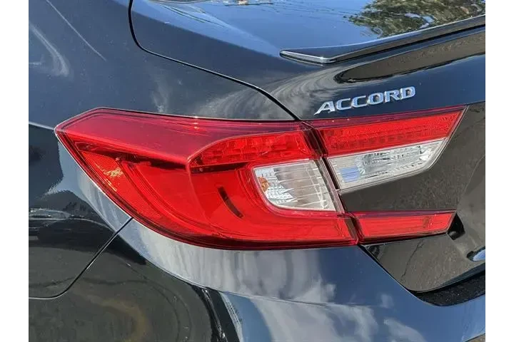 $20997 : Honda Accord 2021 Sport Spec image 9