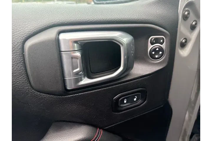 $33987 : Jeep Wrangler Unlimited 2021 image 10