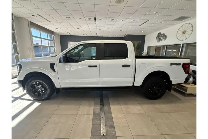 $39987 : Ford F-150 2024 4x4 STX 4dr image 6