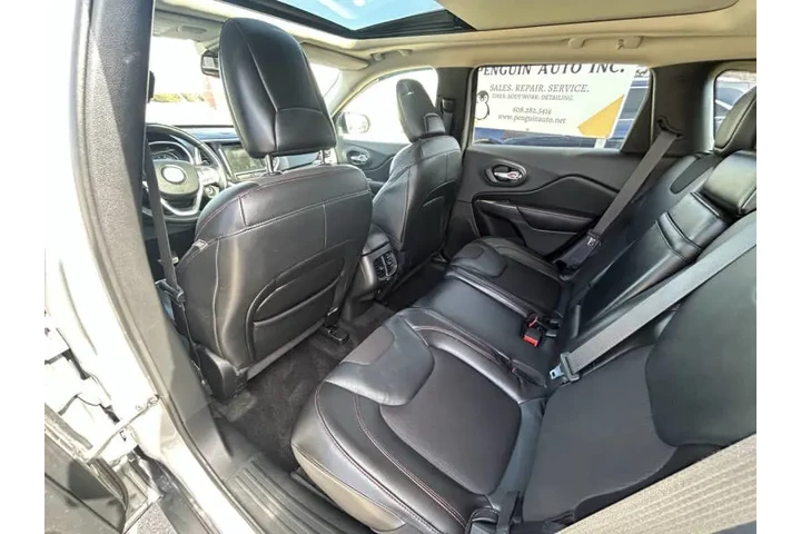 $9990 : 2015 Cherokee Trailhawk image 10