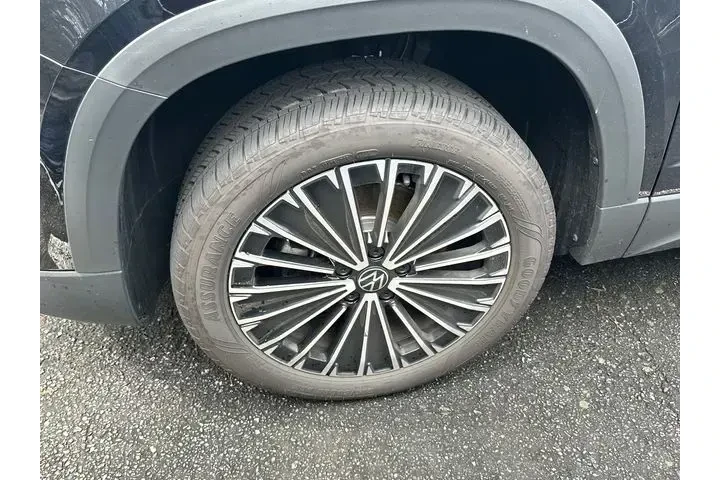 $23249 : Volkswagen Taos 2025 SE 4dr image 4