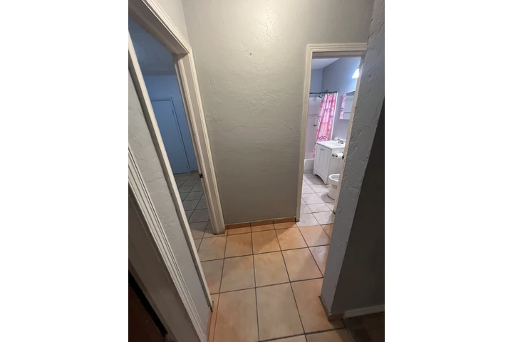 $2300 : Rento apartamento image 3