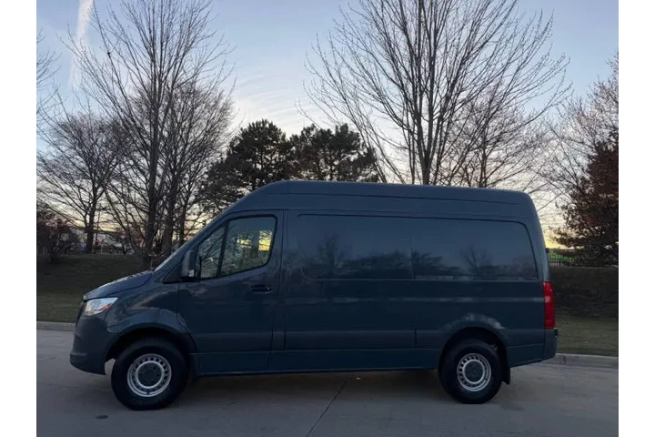 $20997 : 2019 Mercedes-Benz Sprinter 2 image 10