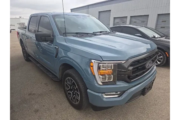 $35194 : Ford F-150 2023 4x2 XLT 4dr image 6