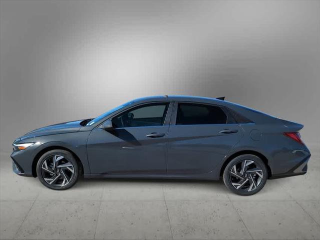 $29660 : New 2024 Hyundai ELANTRA HYBR image 2