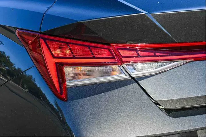 $26000 : Hyundai ELANTRA Hybrid 2026 image 9