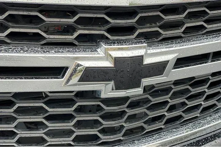 $22998 : Chevrolet Tahoe 2019 4x4 LS image 8