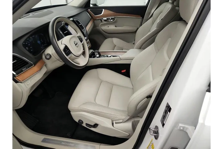 $39998 : Volvo XC90 Recharge 2022 eAW image 10