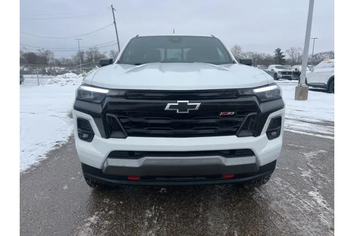 $33075 : Chevrolet Colorado 2023 4x4 image 2