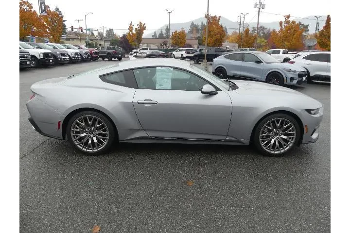 $33990 : Ford Mustang 2024 EcoBoost 2 image 6