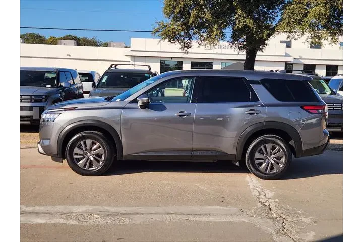 $22800 : Nissan Pathfinder 2022 AWD S image 4