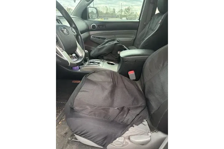 $20978 : Toyota Tacoma 2015 4x2 PreRu image 5