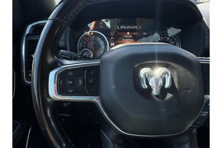 2022 RAM 1500 Laramie Crew Ca image 6