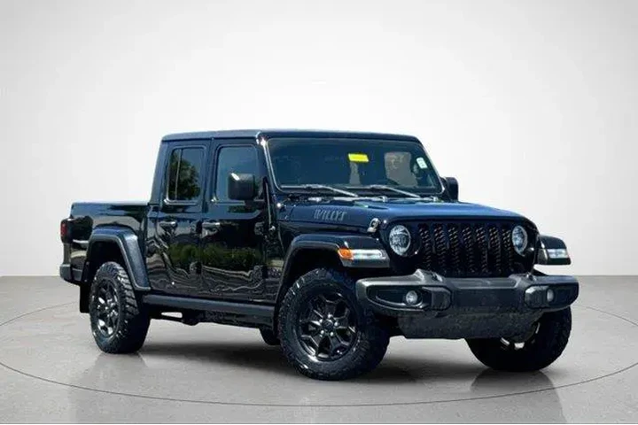 $30477 : Jeep Gladiator 2023 4x4 Spor image 2