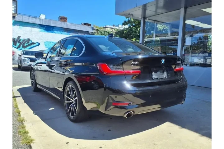 $21599 : BMW 3 Series 2021 AWD 330i x image 3