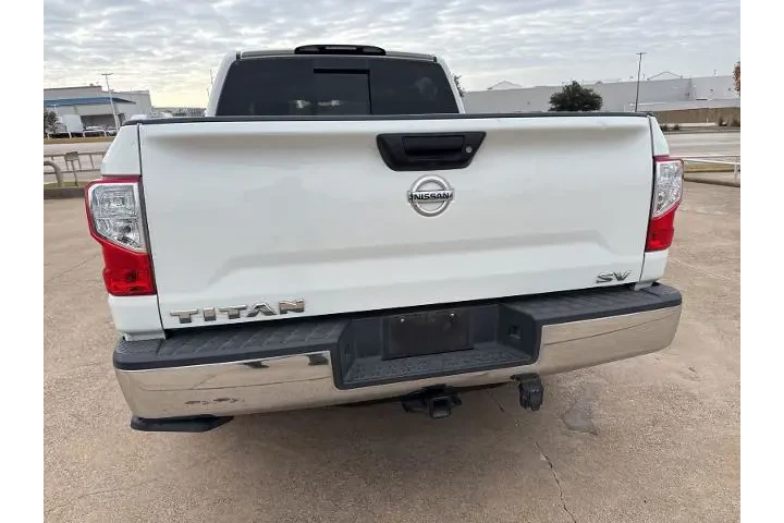 $23887 : Nissan Titan 2018 4x2 S 4dr image 6