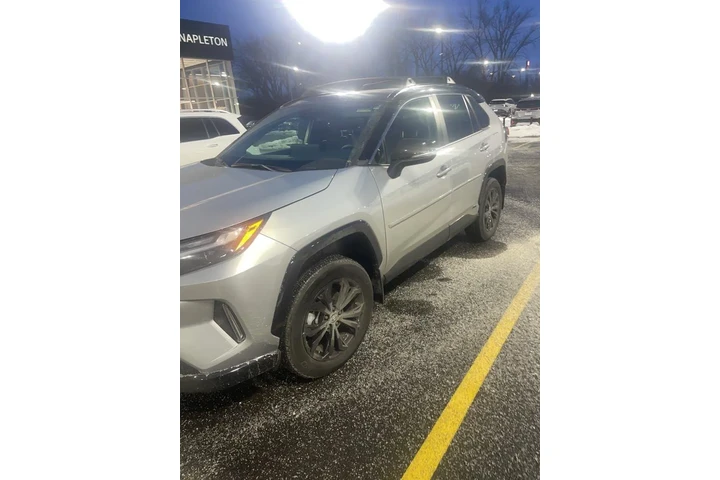 $36000 : Toyota RAV4 Hybrid 2024 AWD image 2