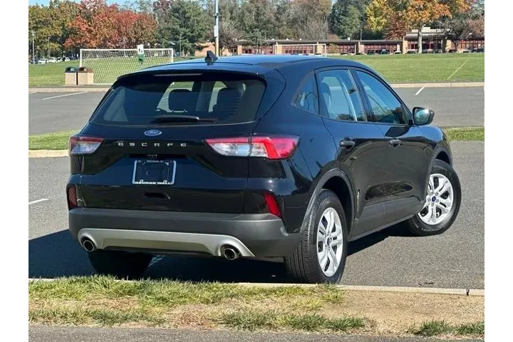 $18995 : Ford Escape 2022 S 4dr SUV image 6