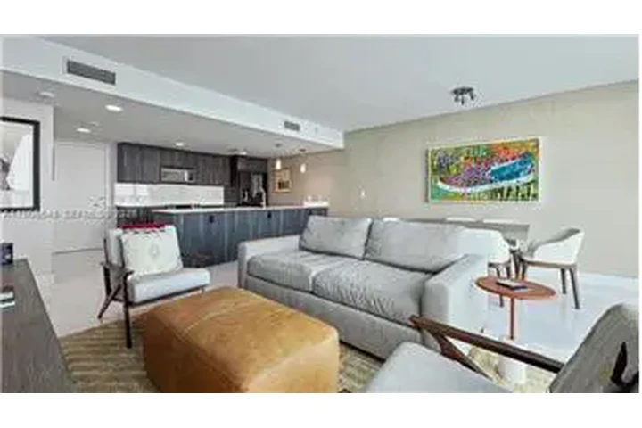 $5500 : Rental property with 1 bedro image 6