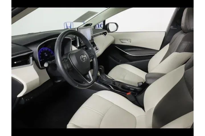 $18875 : Toyota Corolla 2020 XLE 4dr image 10