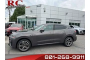 $45500 : 2022 Levante Modena thumbnail